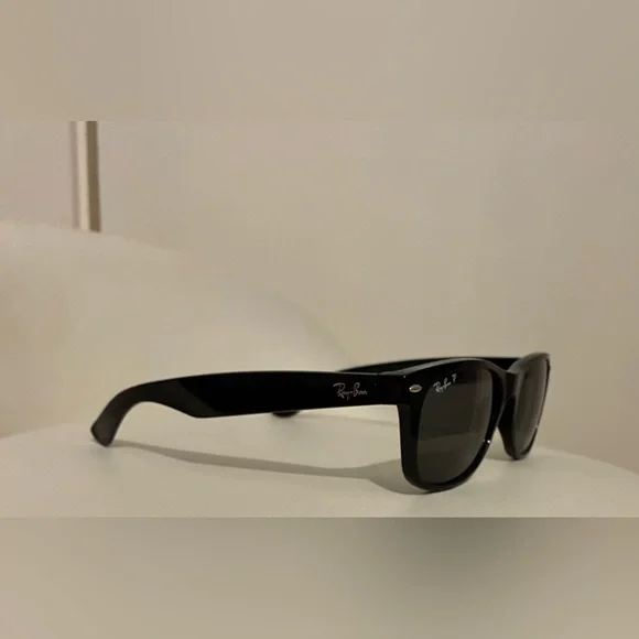 Ray-Ban New Wayfarer Sunglasses - Picture 9 of 10